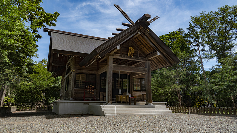 南幌神社の境内