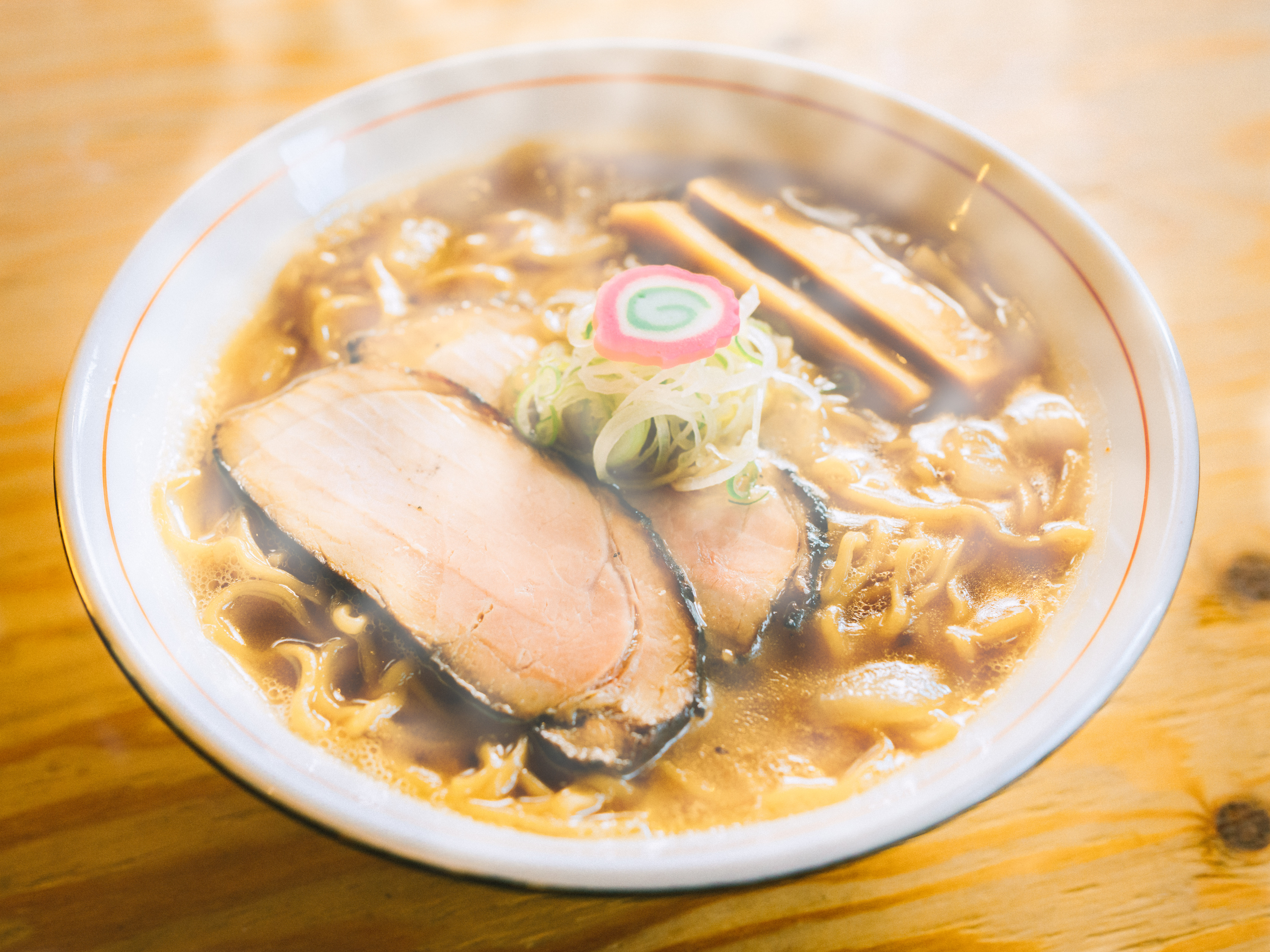 「南幌で髙橋」の醤油ラーメン